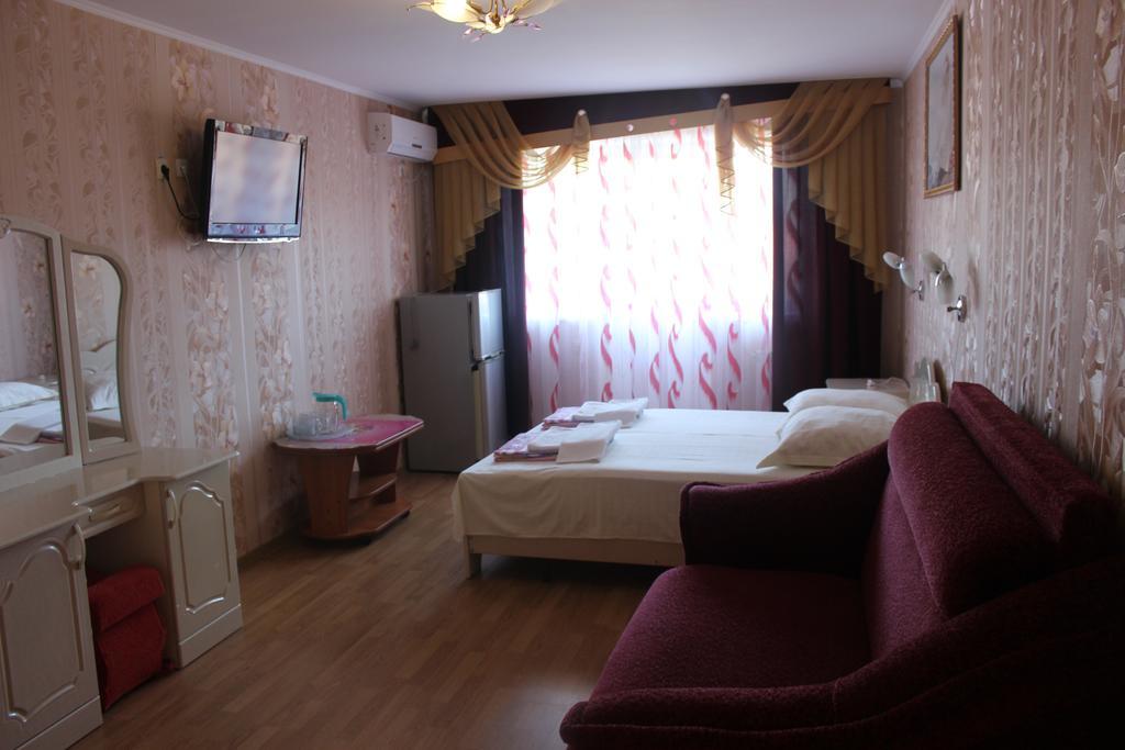 Mini-hotel Zhemchuzhina Lazarevskoje Buitenkant foto